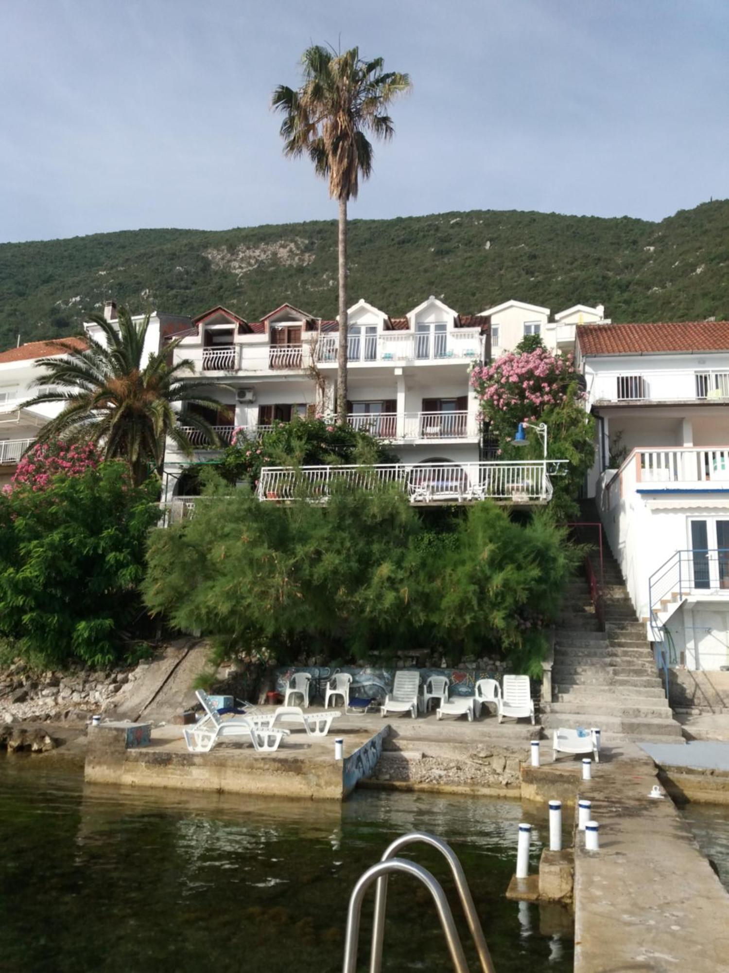 Apartment "I Love Njivice" Herceg Novi Esterno foto
