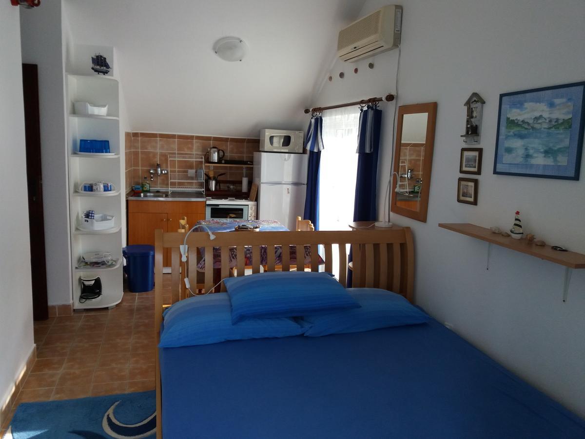 Apartment "I Love Njivice" Herceg Novi Esterno foto