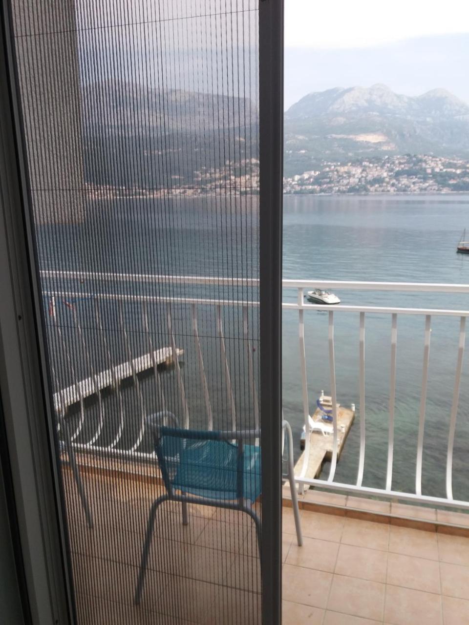 Apartment "I Love Njivice" Herceg Novi Esterno foto